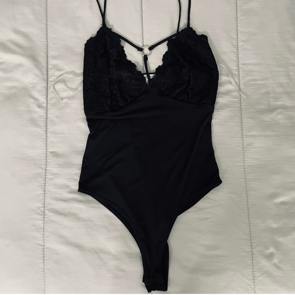 2/$12⚡️LAST CHANCE⚡️ Charolette Russe Lace Bodysuit